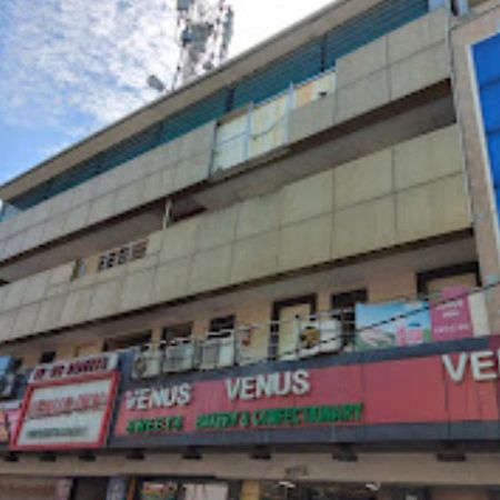 Hotel Venus Inn Bhubaneshwar Бхубанешвар Екстериор снимка