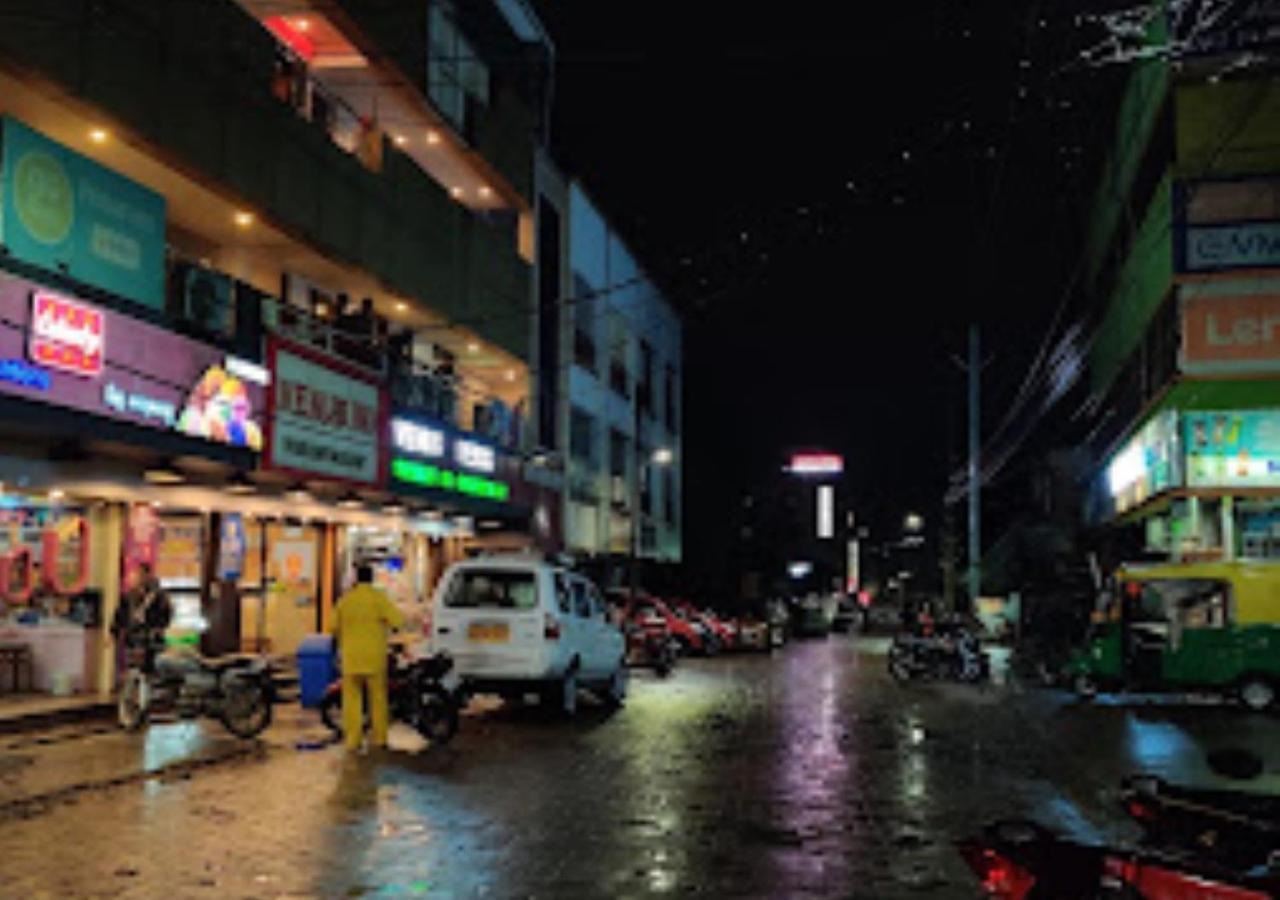 Hotel Venus Inn Bhubaneshwar Бхубанешвар Екстериор снимка