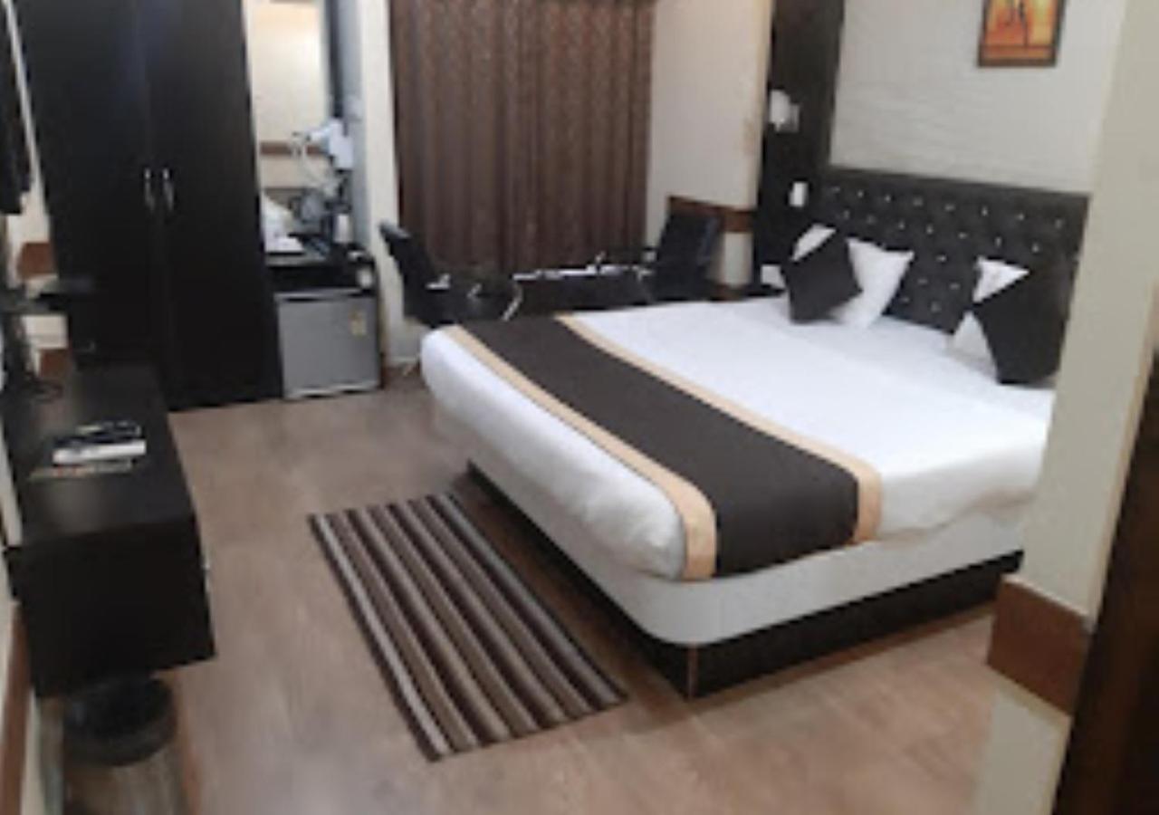 Hotel Venus Inn Bhubaneshwar Бхубанешвар Екстериор снимка