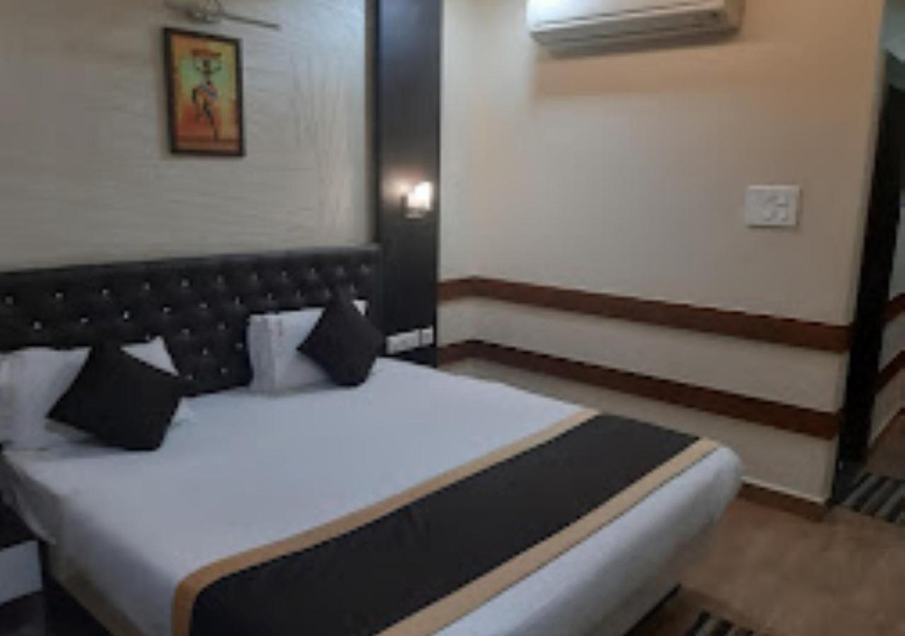 Hotel Venus Inn Bhubaneshwar Бхубанешвар Екстериор снимка